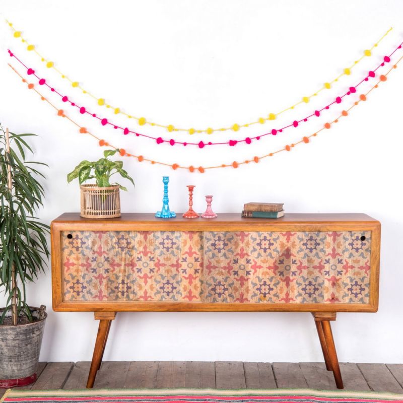 Γιρλάντα πομ πομ νέον 