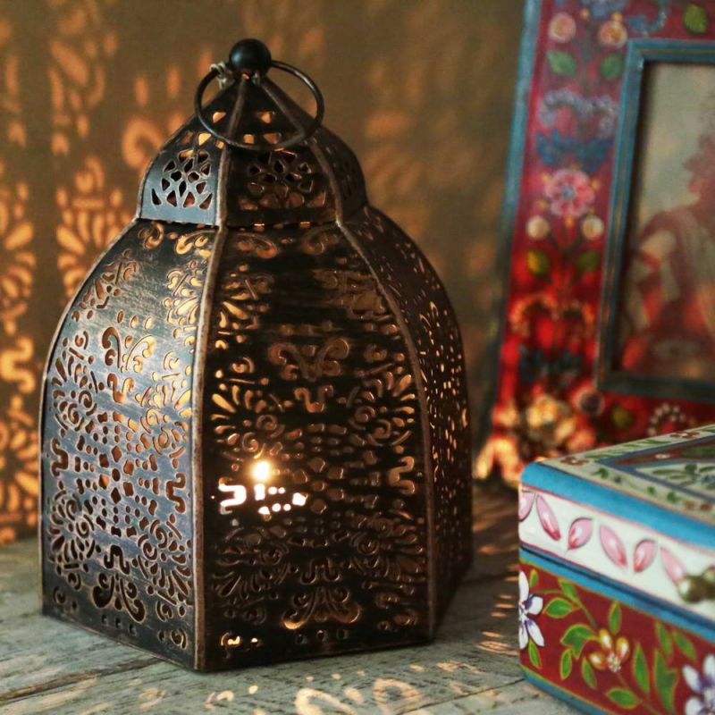 Black with copper finish lantern 21εκ.