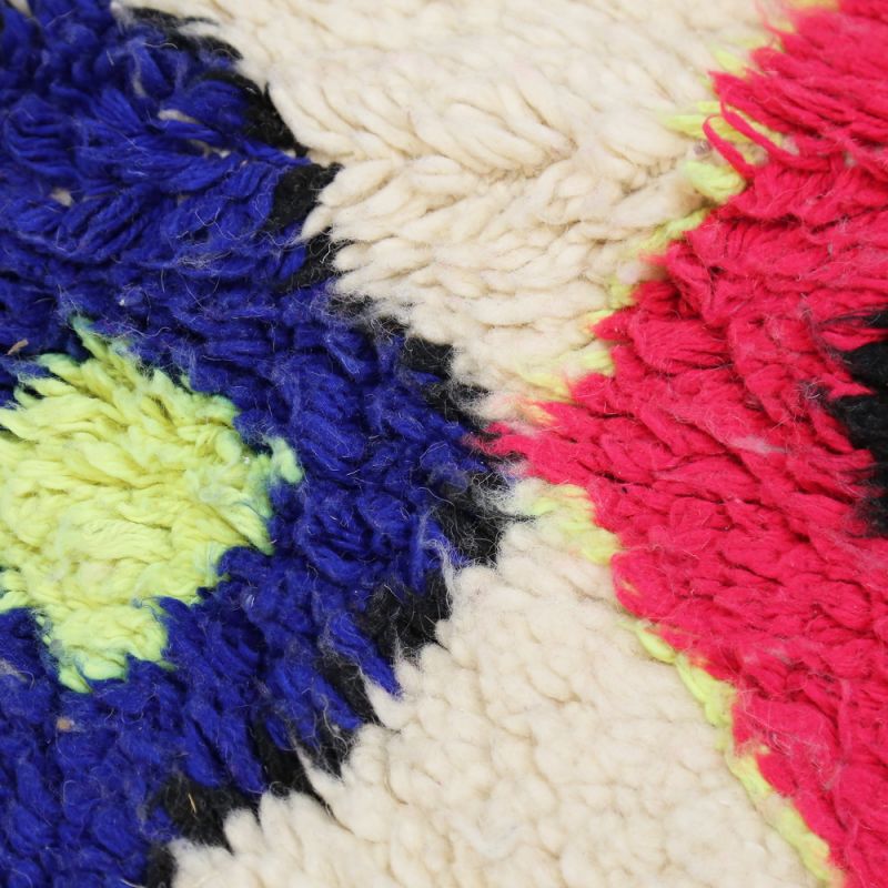 Handmade vintage morrocan rug 270x170cm