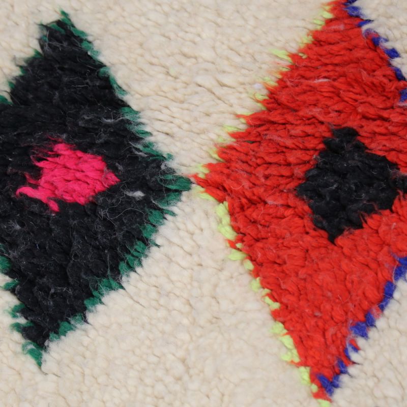 Handmade vintage morrocan rug 270x170cm