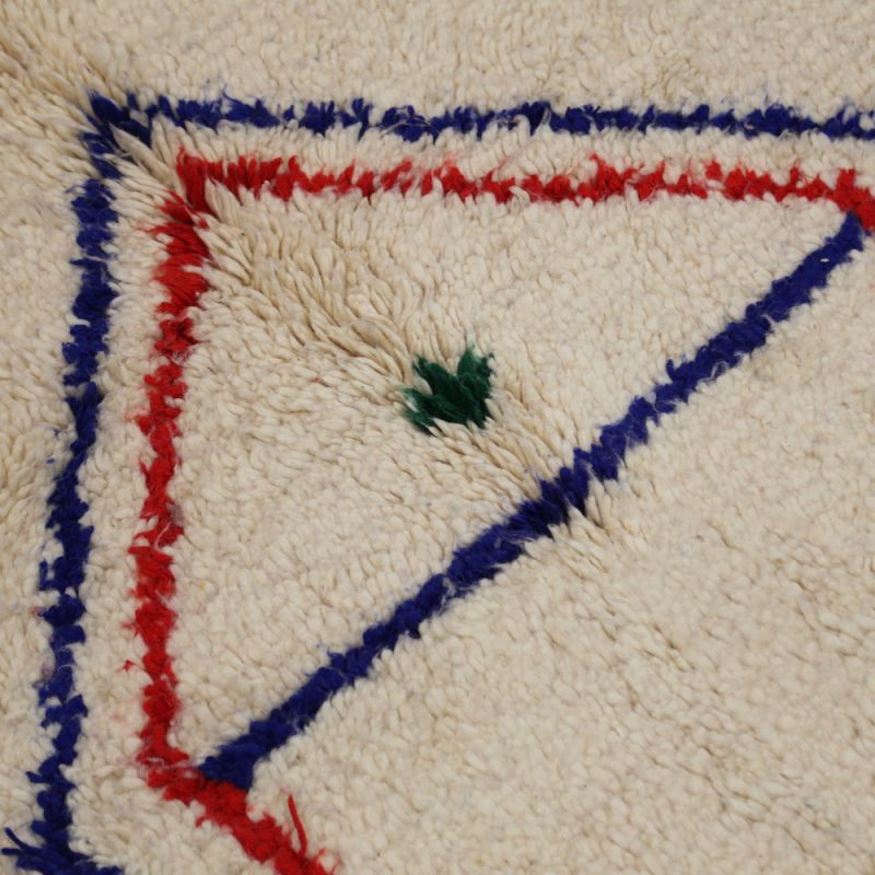 Handmade vintage morrocan rug 270x170cm