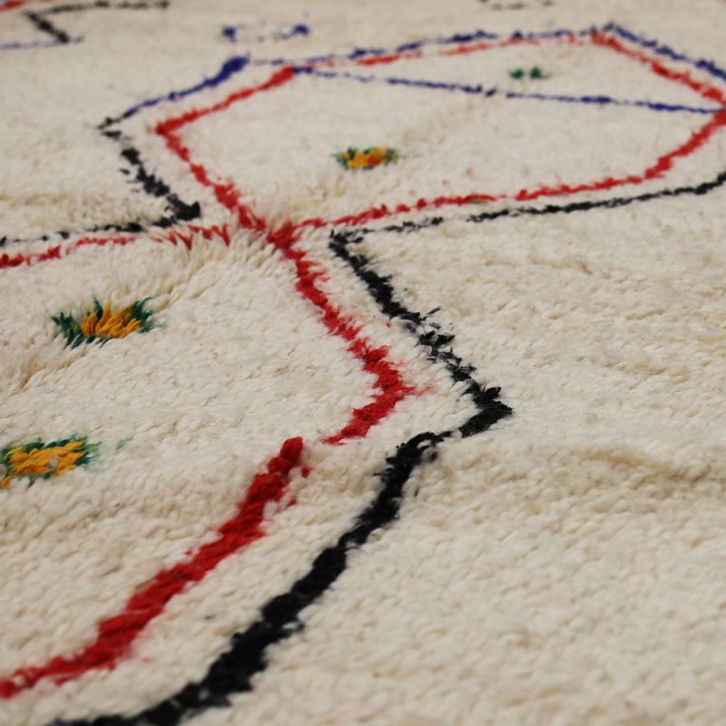 Handmade vintage morrocan rug 270x170cm