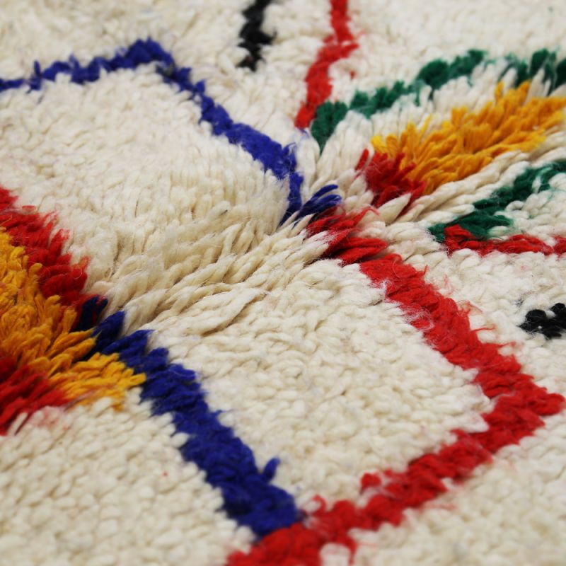 Handmade vintage morrocan rug 270x170cm