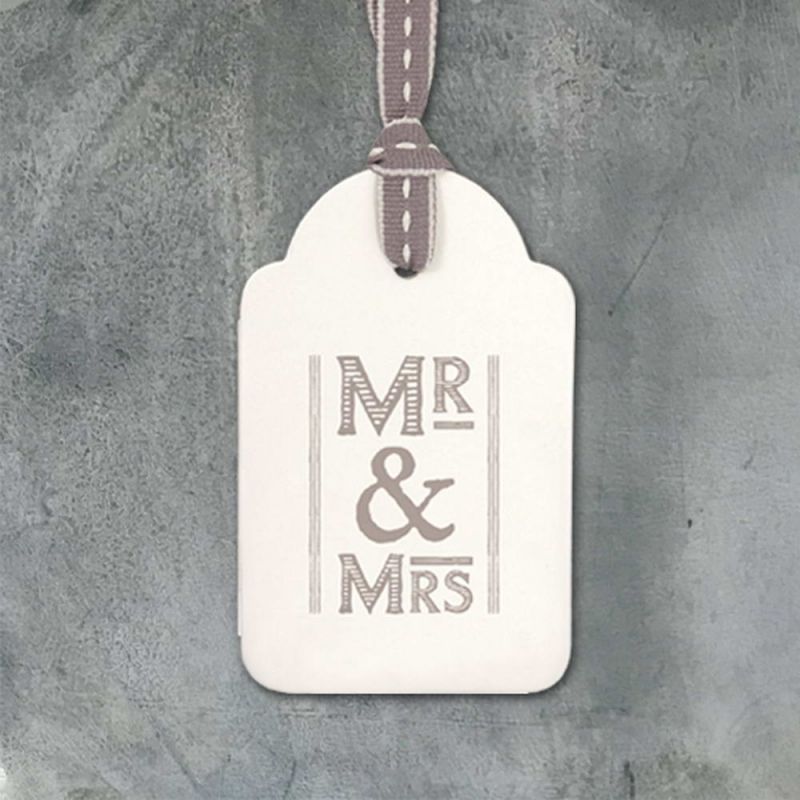 Cream gift tag - Mr & Mrs